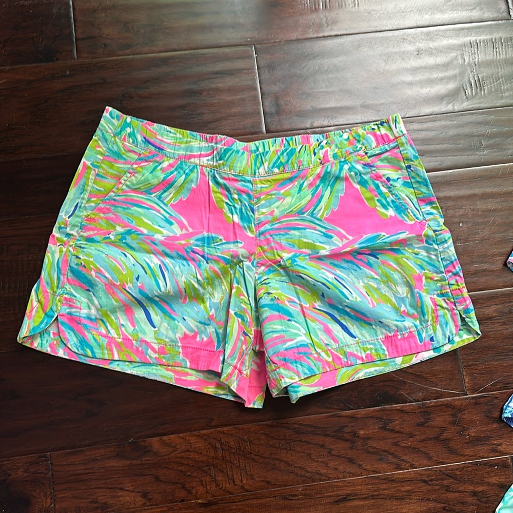 Lilly Pullitzer Shorts M